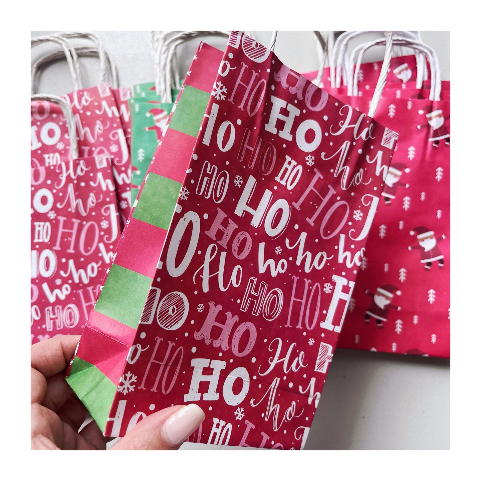 Bolsita con manija “Papá Noel trama” x unidad - Imagen 3