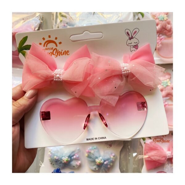 Set “Lentes forma Corazón con accesorios para el pelo”